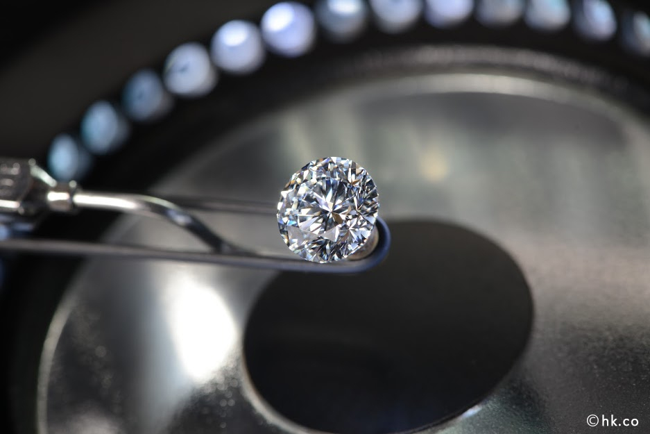 Why Round Brilliant Cut Diamond is the most expensive diamond cut?